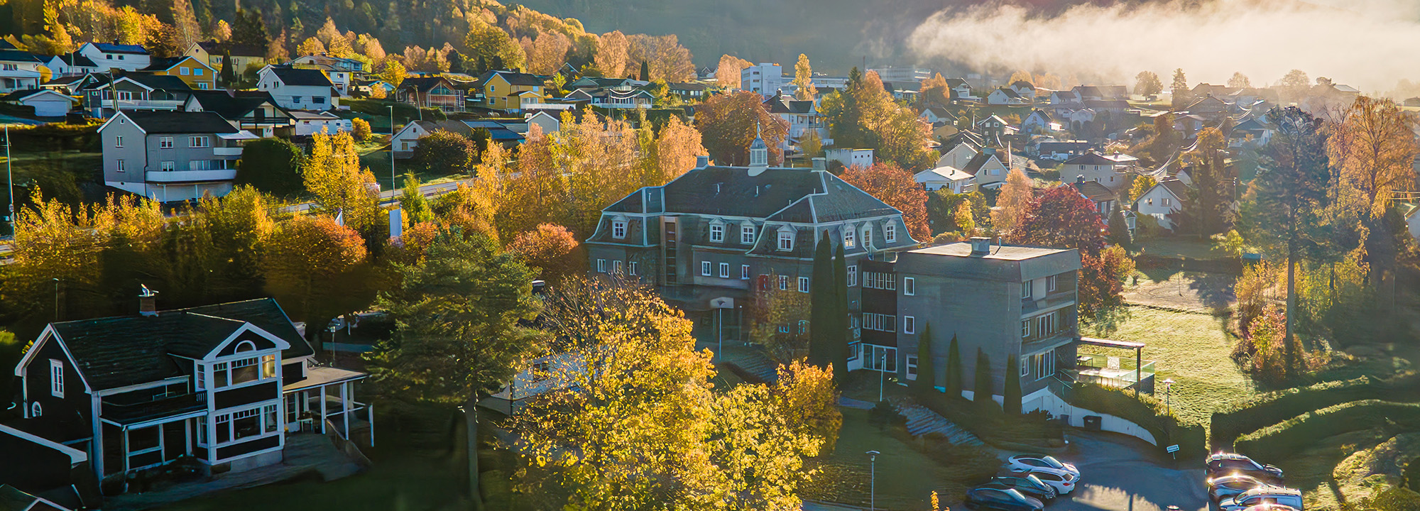 Historisk hotell i vakre omgivelser